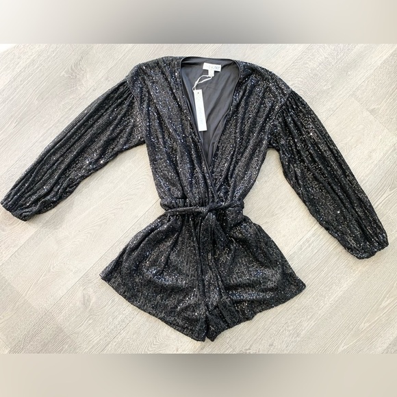 She + Sky Sequin Long Sleeve Belted Romper - Picture 4 of 12
